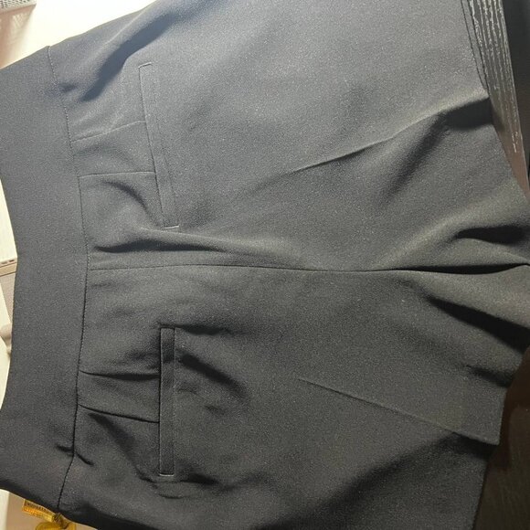 Stylist Super High Waisted Pleated Tailored Shorts - Picture 6 of 6